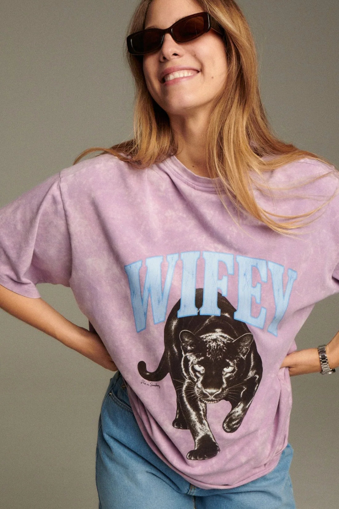 T-shirt damski liliowy melange z napisem "Wifey" Panther - She Is Sunday