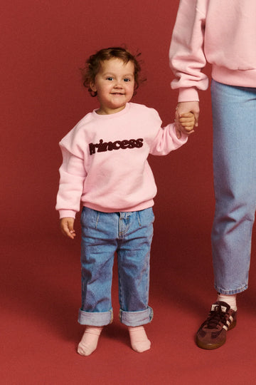 Bluza dziecięca różowa z bordowym napisem "Princess" - She Is Sunday