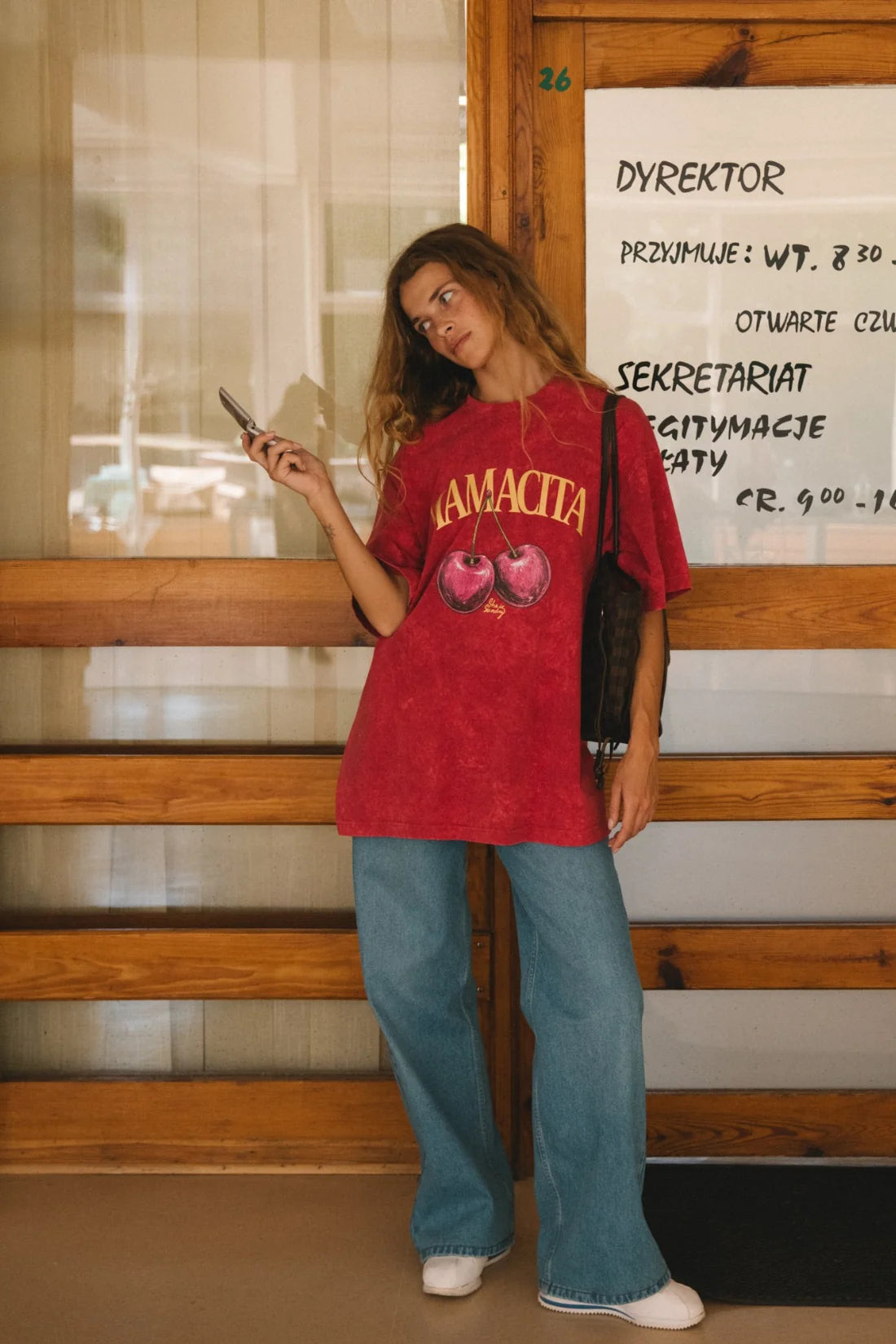 T-shirt damski malinowy z napisem "Mamacita" - She Is Sunday