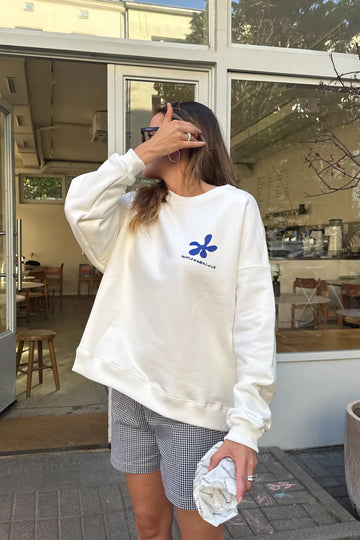 Bluza kremowa oversize z niebieskim nadrukiem "No Bad Waves" – WHYSOSERIOUS