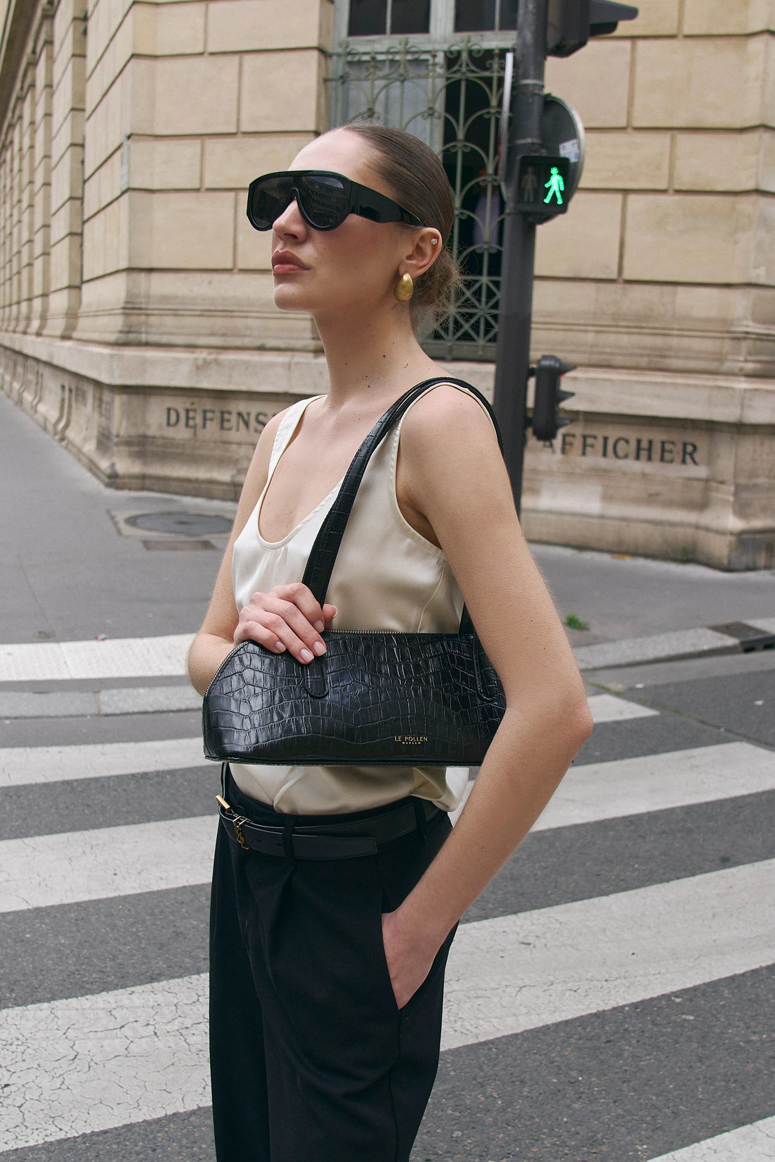 Torebka damska czarna na ramię Cassie Black Crocodile - Le Pollen