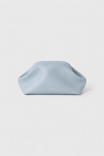 Torebka damska niebieska kopertówka z paskiem Freya Baby Blue - Le Pollen