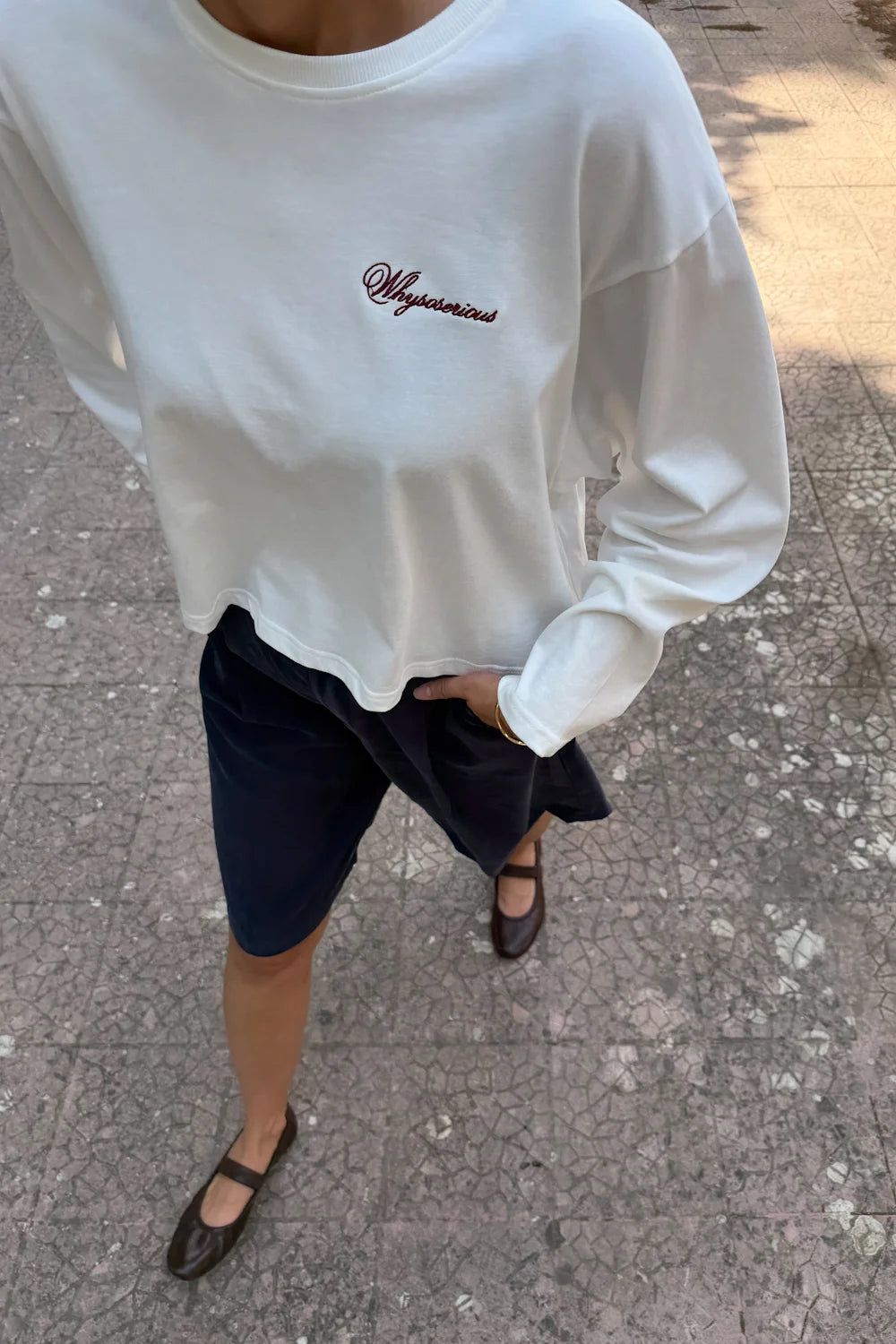 Longsleeve Heavy boxy w kolorze ecru z haftowanym logo - WHYSOSERIOUS