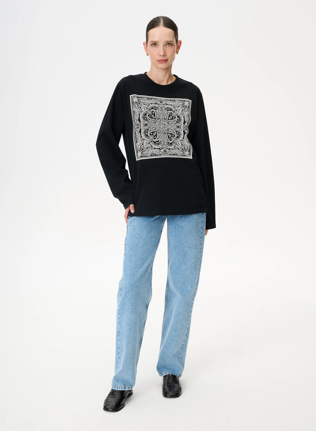 Longsleeve Lebrand czarny z nadrukiem bandany - Nero