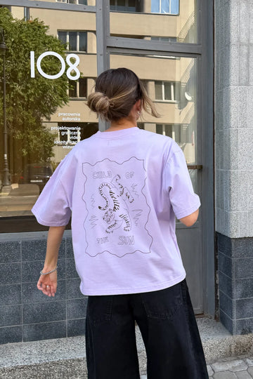 T-shirt fioletowy oversize z nadrukiem "Tiger" - WHYSOSERIOUS