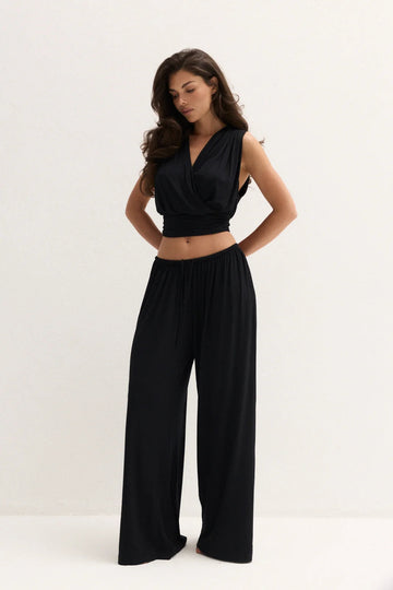 Spodnie damskie czarne z miękkiej dzianiny Zelia Trousers Noir - Le Prive
