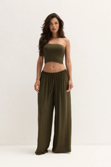 Spodnie damskie oliwkowe z miękkiej dzianiny Zelia Trousers Olive - Le Prive